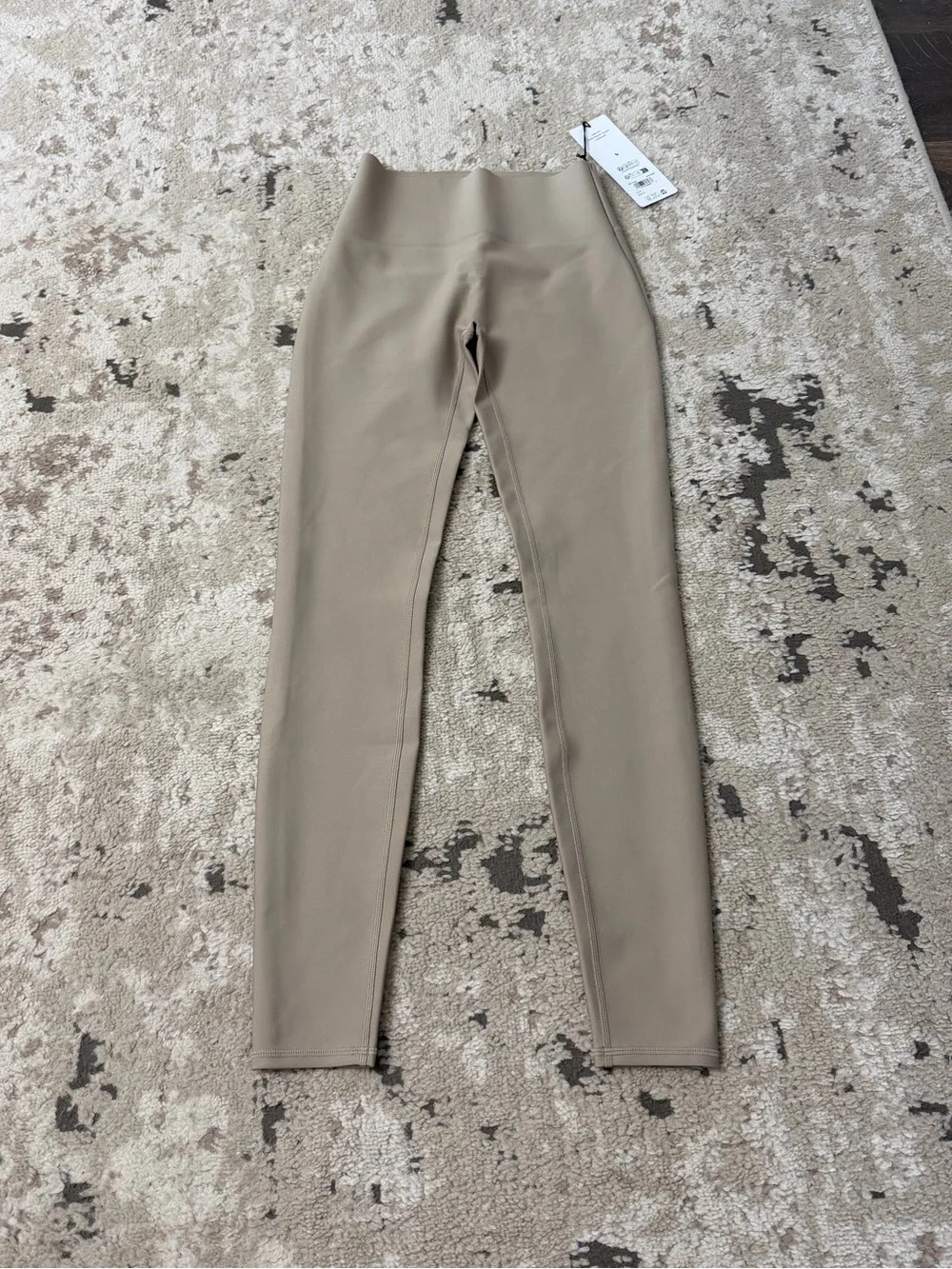 Alo Yoga High-Waist Sleek Legging Size Small in Gravel